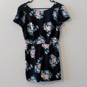 Monteau Navy Floral Short Sleeve Romper S
